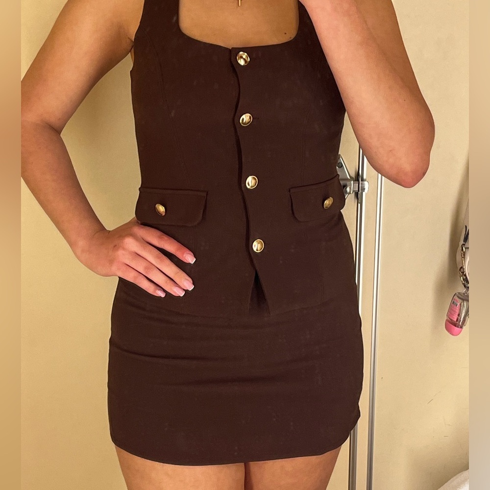 Elegant Brown 2-Piece